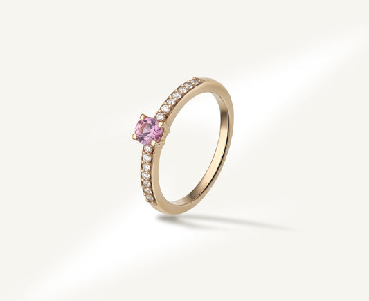 Lizbet zafír kővel