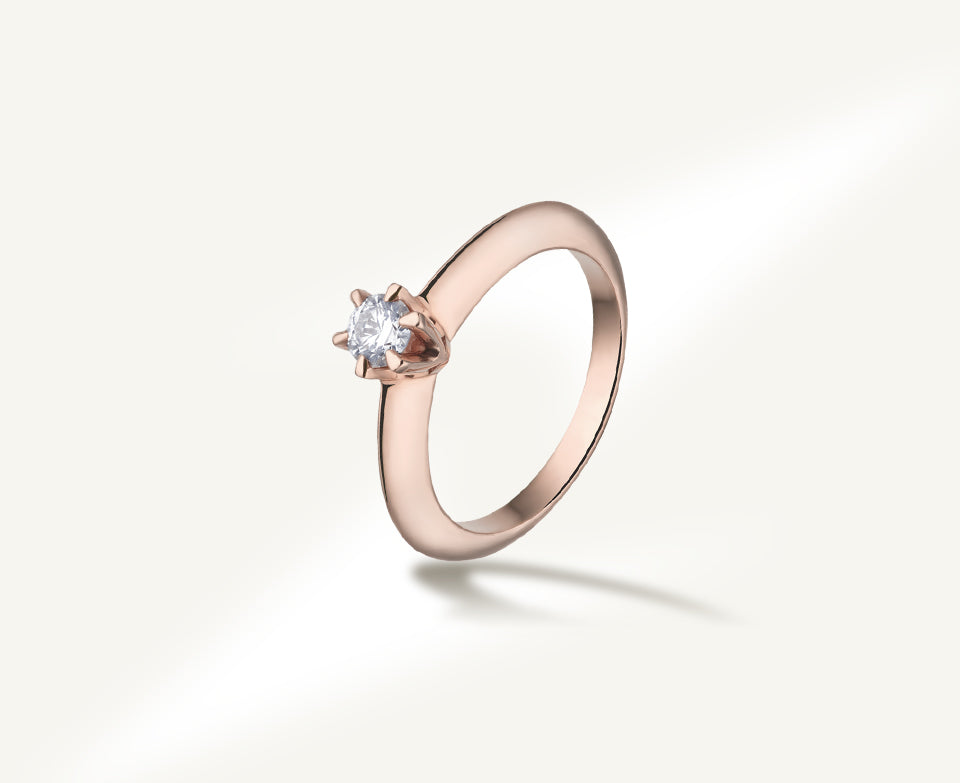 Leila eljegyzési gyűrű