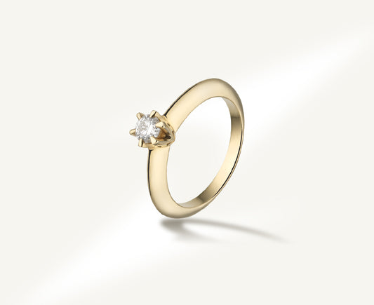 Leila eljegyzési gyűrű